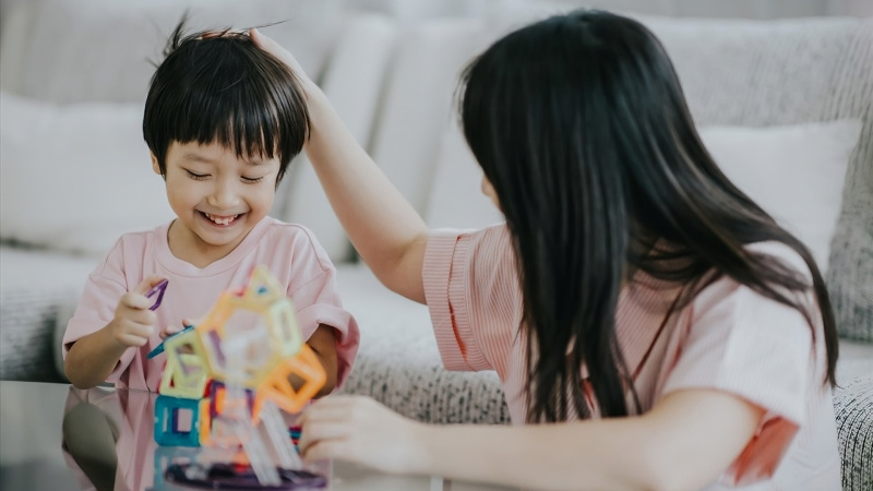 Sự kiên nhẫn, đồng hành cùng trẻ ADHD từ cha mẹ, có thể tạo ra những thay đổi tích cực lâu dài cho trẻ