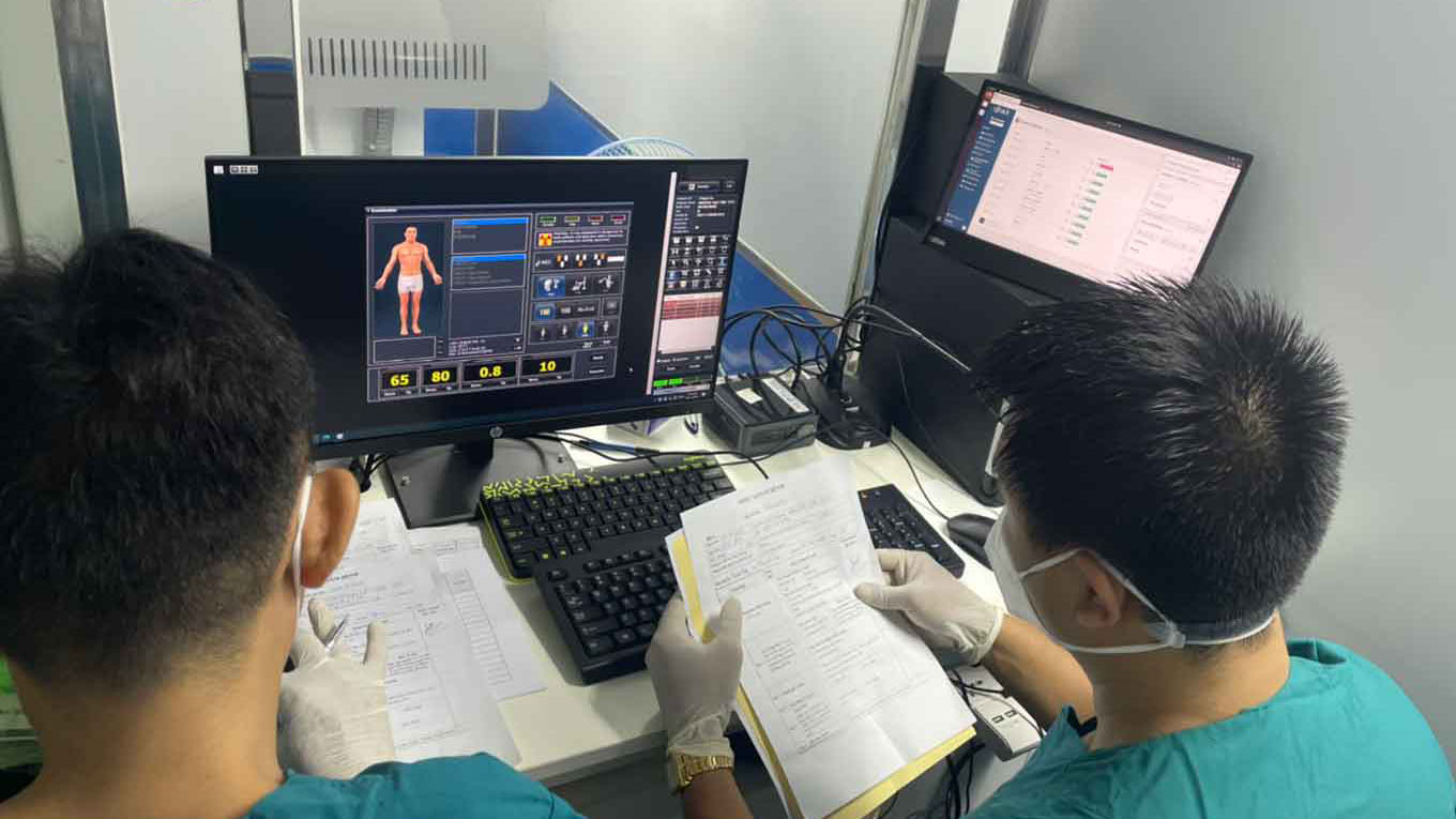 Trí tuệ nhân tạo giúp bác sĩ chẩn đoán và sàng lọc bệnh lao nhanh chóng, chính xác - Ảnh: FHI 360