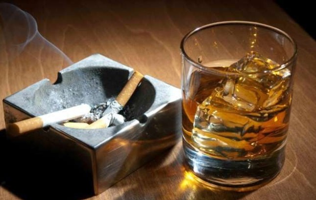 Bỏ rượu bia, thuốc lá tốt cho sức khỏe tổng thể 