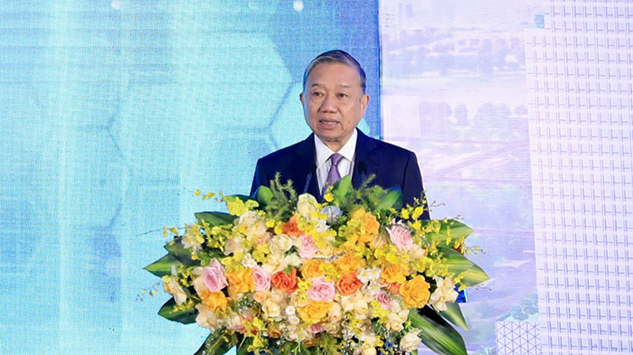 Tổng Bí thư Tô Lâm nhấn mạnh khu phức hợp y tế thể hiện rõ tư duy phát triển dài hạn trong lĩnh vực chăm sóc sức khỏe người cao tuổi - Ảnh: Hanoi.gov.vn