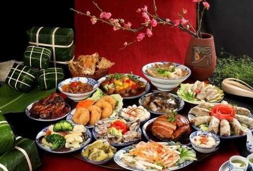 Dịp Tết, những người đang thực hiện chế độ ăn kiêng có thể rơi vào tình trạng ăn thả ga