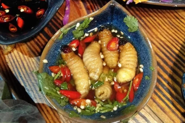 Đuông dừa là món ăn béo ngậy, món khoái khẩu của người dân miền Tây.