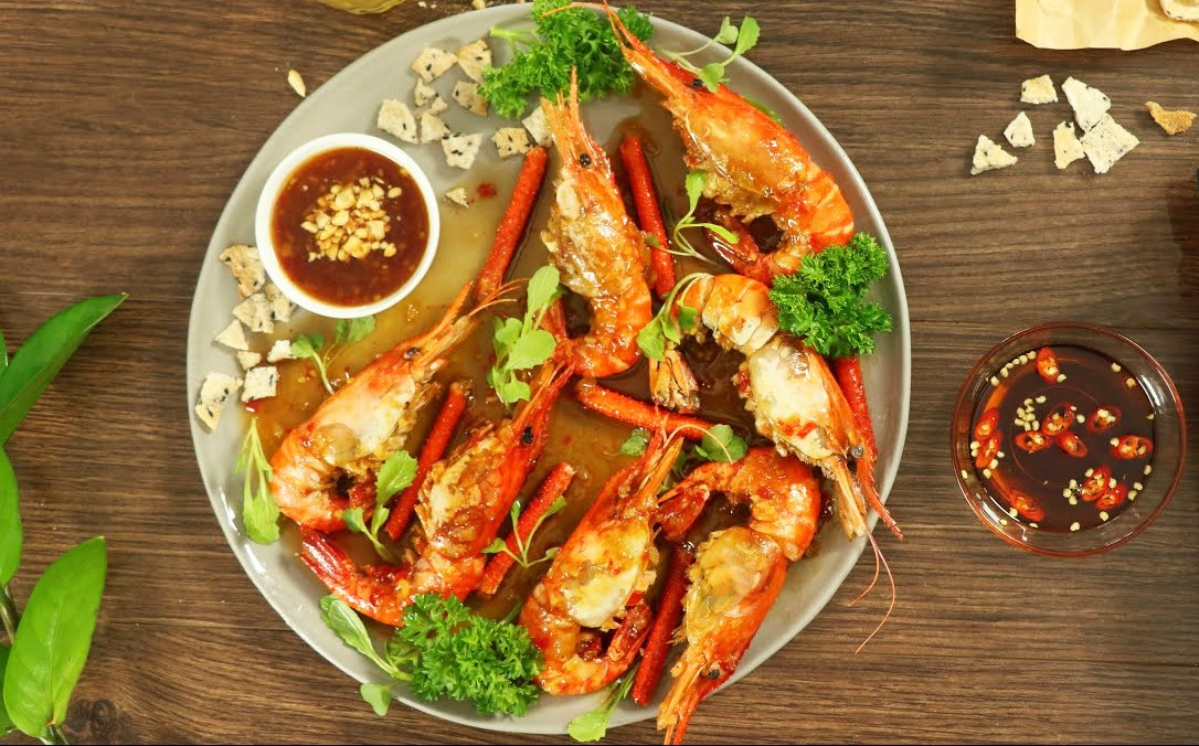 Các món hải sản thường dễ nhiễm khuẩn, không nên hâm nóng nhiều lần