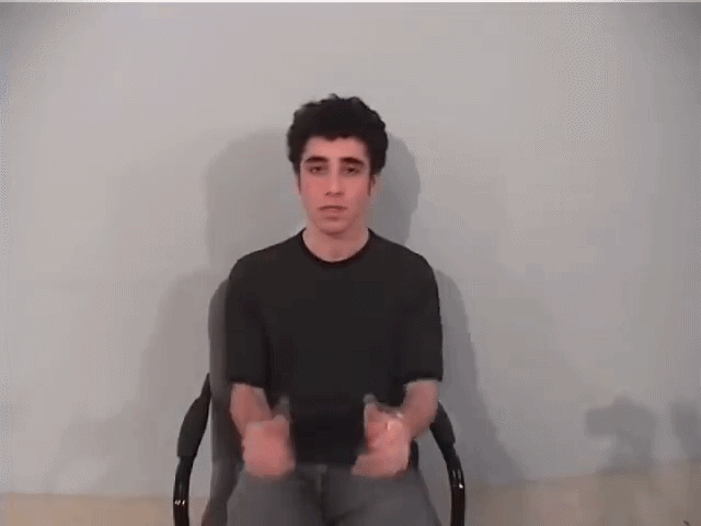 Một dạng tic vận động ở người mắc hội chứng Tourette - Nguồn: Newsworks.org