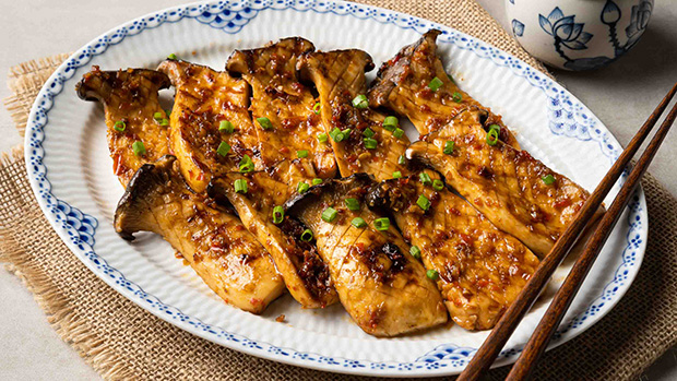 Nướng hoặc quay lò vi sóng giúp giữ lại nhiều chất chống oxy hóa trong nấm