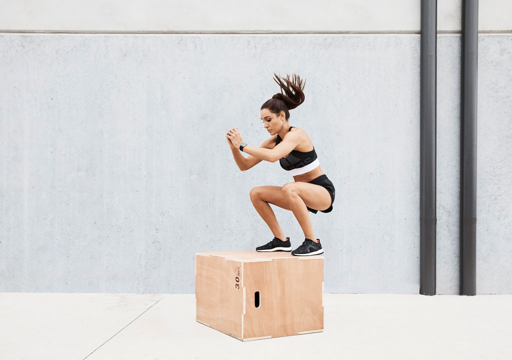 Các bài tập plyometric buộc cơ thể phải huy động nhóm sợi cơ co nhanh