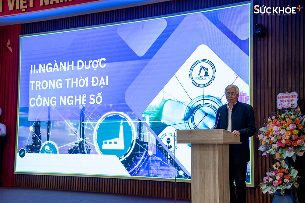 PGS.TS Lê Văn Truyền giới thiệu tiềm năng ứng dụng trí tuệ nhân tạo trong ngành dược