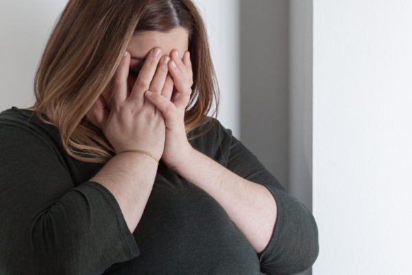 Một số nghiên cứu ghi nhận người bệnh lưỡng cực có kháng insulin thường gặp khó khăn về trí nhớ và chức năng điều hành, ngay cả khi tâm trạng đã ổn định.