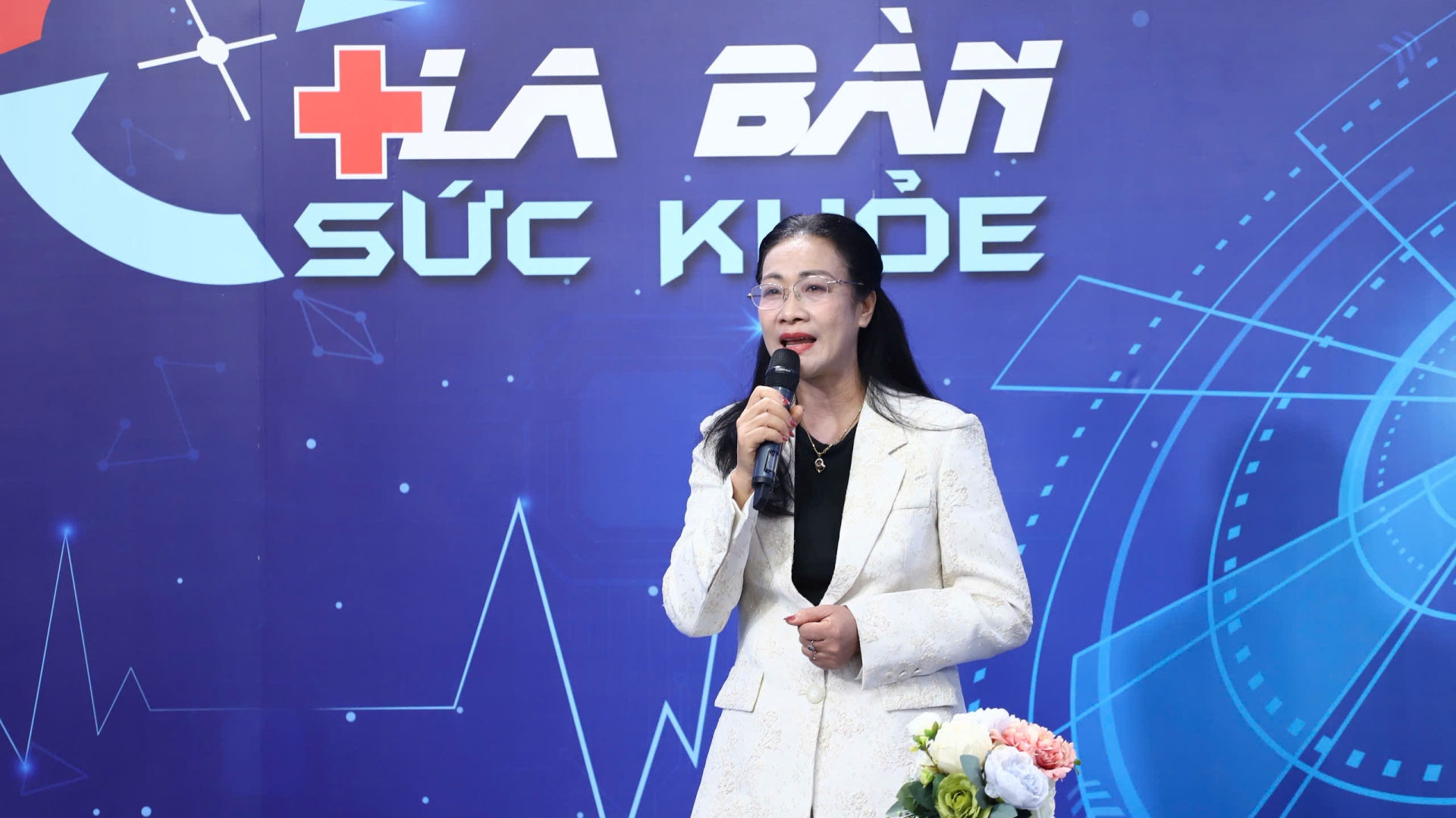 PGS. Phạm Thanh Bình, Chủ tịch Hiệp hội Tư vấn nâng cao Sức khỏe Việt Nam, phát biểu tại buổi lễ