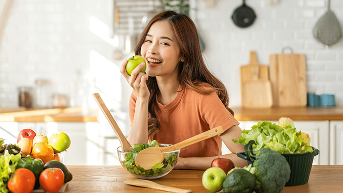 Sau một bữa ăn ngoài, hãy cân bằng lại bằng thực đơn tự nấu tại nhà với nhiều chất xơ