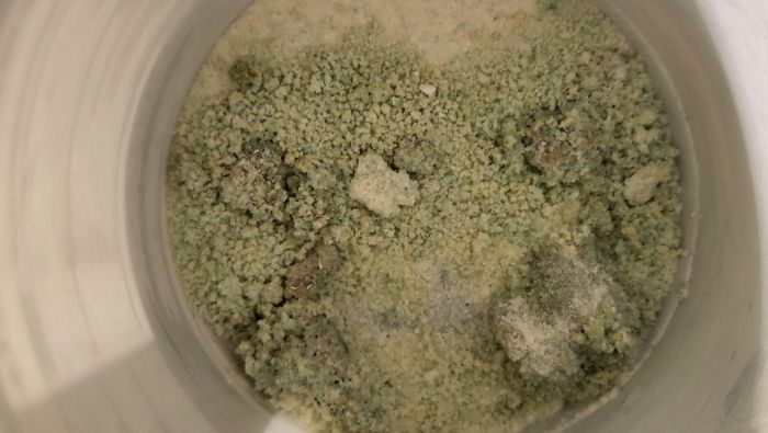 Bảo quản bột protein sai cách có thể dẫn đến mốc, đổi màu sản phẩm