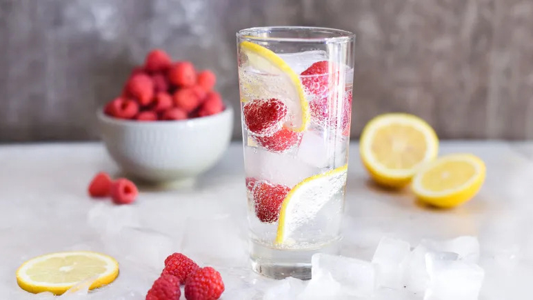 6 thức uống âm thầm tổn thương men răng - Ảnh 1