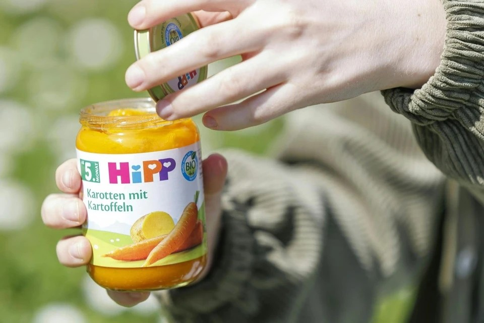 Cuộc điều tra xoay quanh sản phẩm hủ ăn dặm cà rốt với khoai tây HiPP vẫn đang được ráo riết tiến hành. Ảnh: APA.