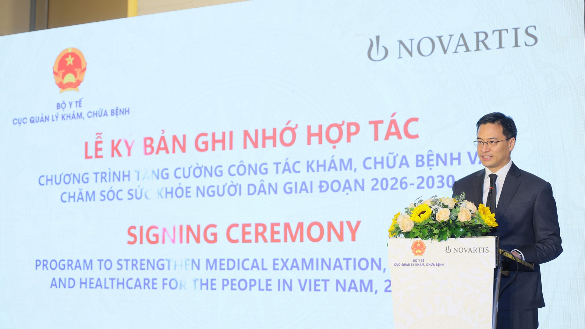 Ông Jondy Syjuco - Giám đốc Quốc gia Novartis Việt Nam, phát biểu tại lễ ký kết