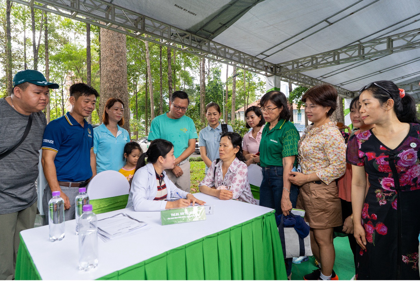 Tại sự kiện, hơn 1000 người đã được tư vấn dinh dưỡng và sức khoẻ miễn phí