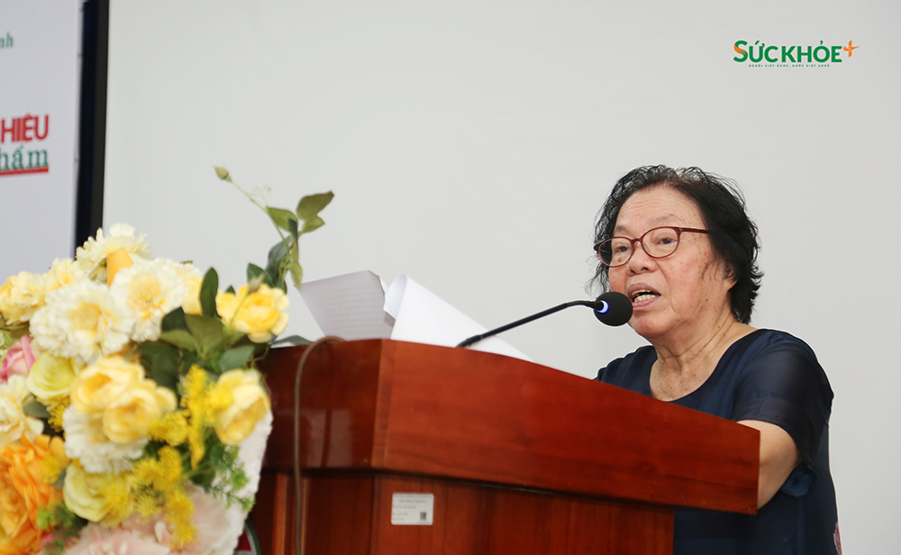 PGS.TS Phan Thị Kim - Chủ tịch danh dự Hội Khoa học Kỹ thuật An toàn thực phẩm Việt Nam (VINAFOSA) phát biểu khai mạc Hội thảo - Ảnh: Hiệp Nguyễn/sức khỏe+