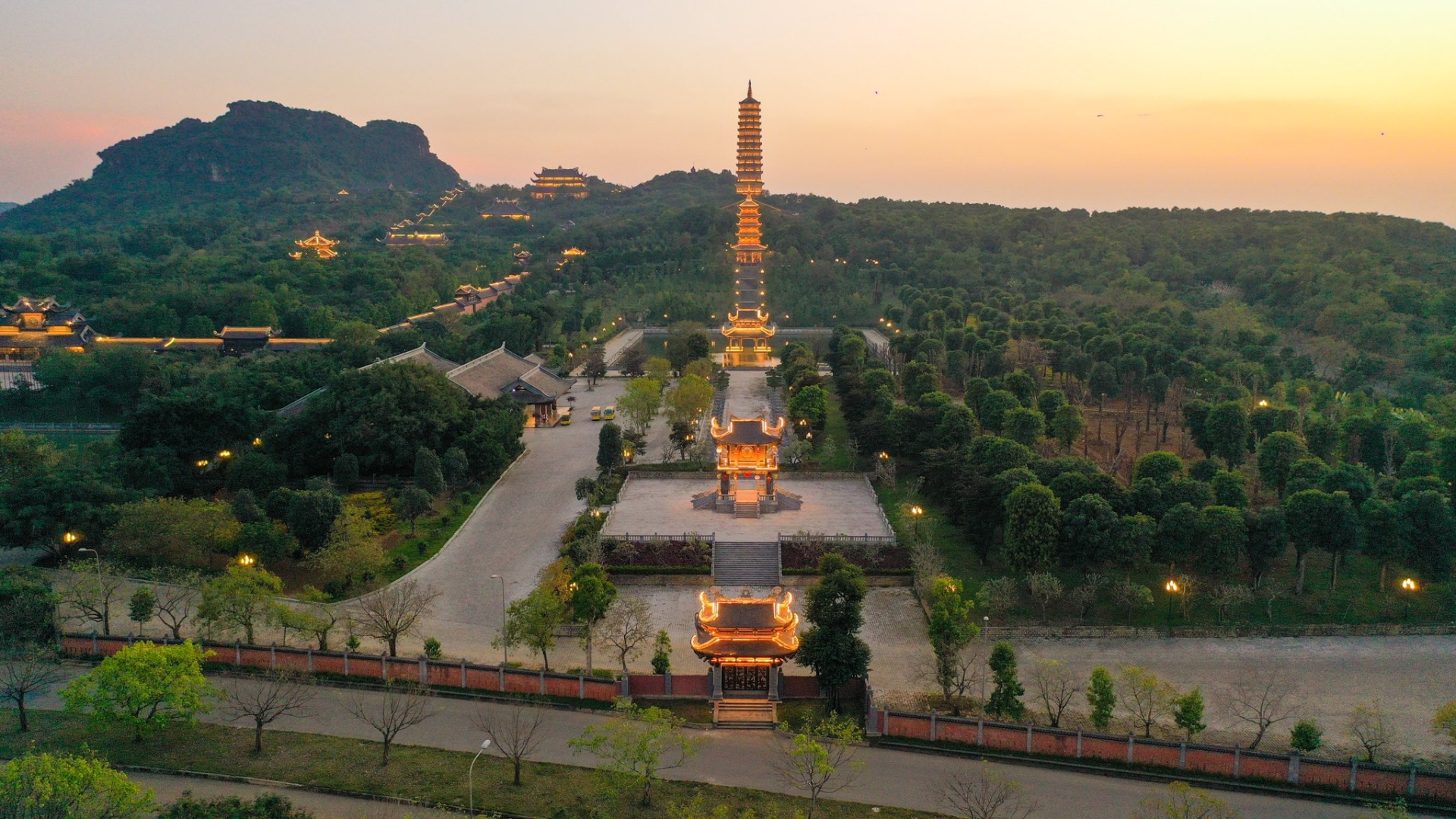 Chùa Bái Đính, điểm du lịch tâm linh nổi tiếng hàng đầu miền Bắc - Ảnh: chuabaidinhninhbinh.vn