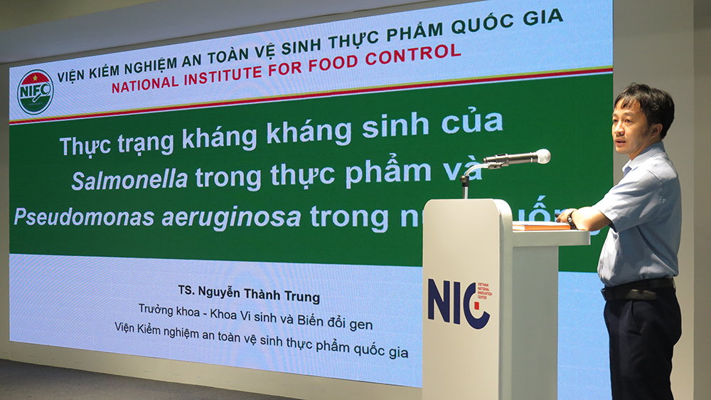 Thực tiễn nghiên cứu cho thấy E. coli và Salmonella đa kháng thuốc vẫn tồn tại phổ biến trong thịt gia cầm
