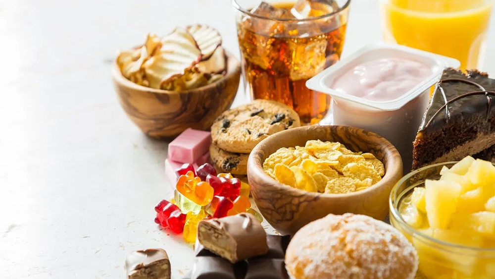 Đồ ngọt và nước giải khát đóng chai chứa lượng đường lớn có nguy cơ làm tăng huyết áp