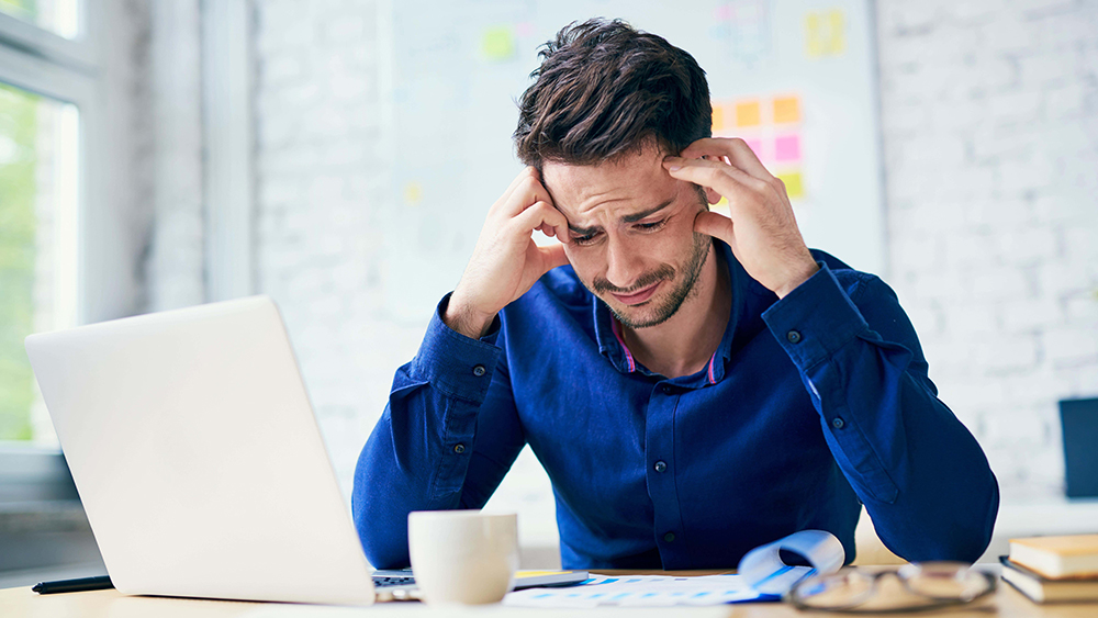 Căng thẳng đầu tuần kết hợp với thiếu nước làm tăng nguy cơ tai biến tim mạch