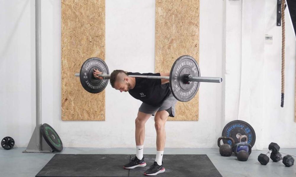 Những bài tập dễ hại cột sống nếu tập sai kỹ thuật - Ảnh 8