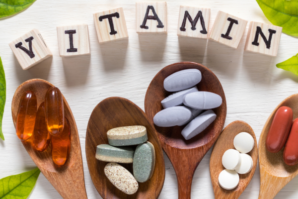 Nên tham khảo ý kiến các chuyên gia, bác sĩ trước khi sử dụng thực phẩm bổ sung vitamin