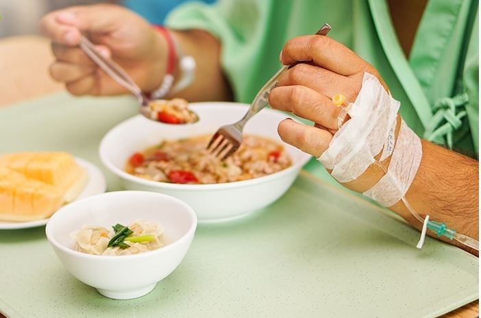 Hướng dẫn chẩn đoán và điều trị dinh dưỡng cho người bệnh ung thư - Ảnh minh họa