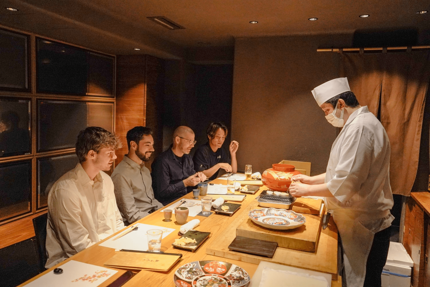 Harutaka là một trong những nhà hàng sushi nổi tiếng ở Tokyo - Ảnh: Magical Trip