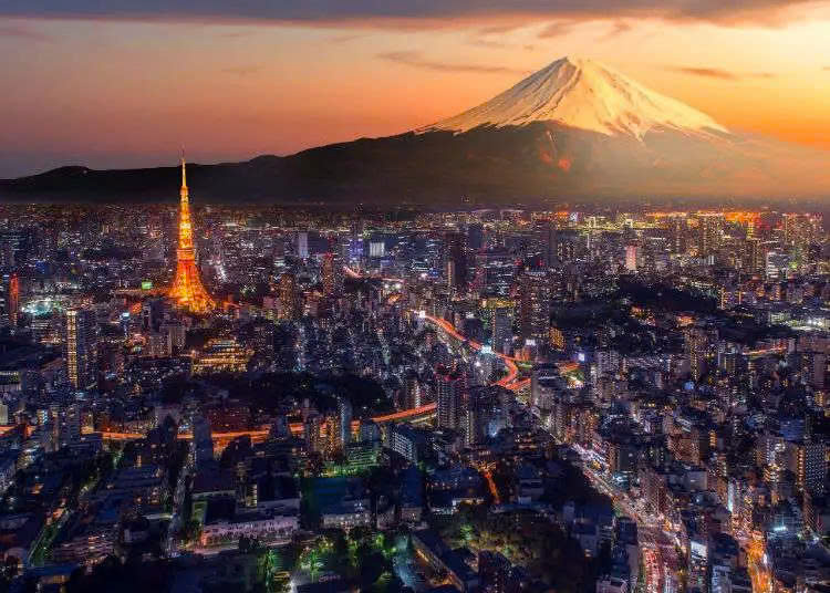 Núi Phú Sĩ nhìn từ Tokyo vào thời điểm hoàng hôn - Ảnh: LIVE JAPAN Perfect Guide