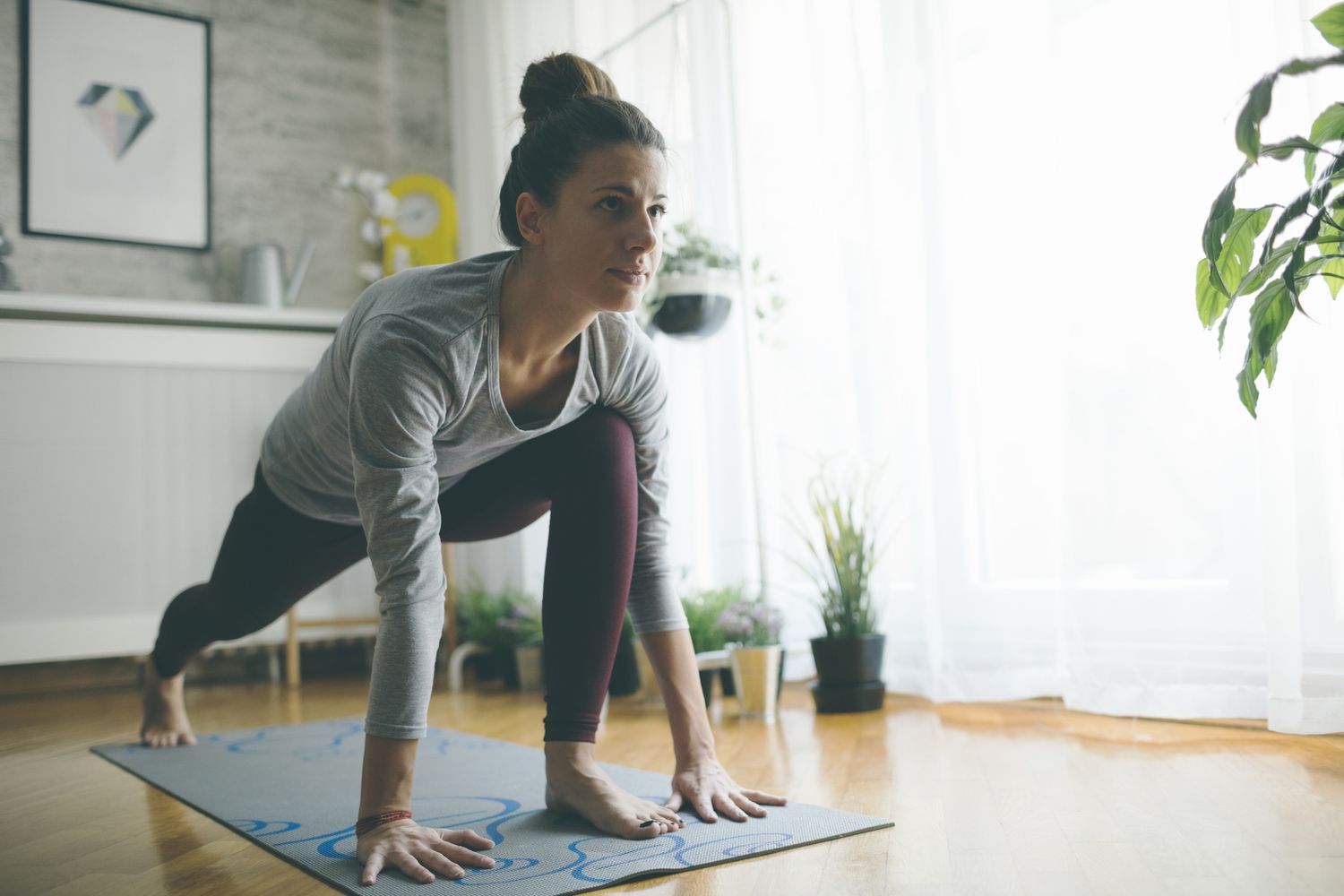 Tập yoga và thiền có thể giúp giảm căng thẳng hiệu quả