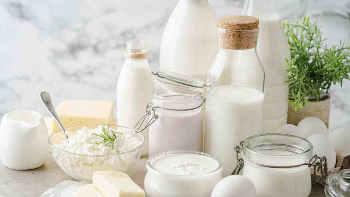 Người tiêu dùng được khuyến nghị giới hạn lượng sữa nguyên kem và phô mai tiêu thụ hàng ngày để tránh nguy cơ mắc bệnh tim
