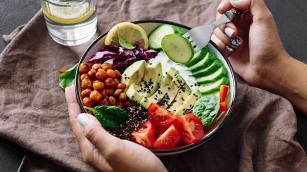 Chế độ ăn uống lành mạnh có thể ngừa cholesterol tăng cao