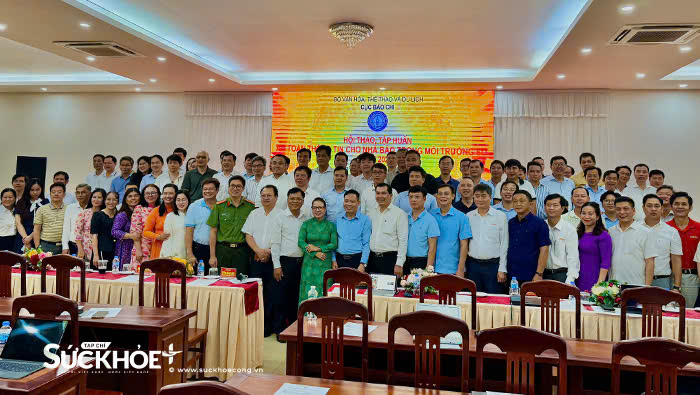 Các học viên là lãnh đạo quản lý, cán bộ chuyên trách về chuyển đổi số báo chí cùng các nhà báo, phóng viên, biên tập viên