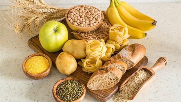 Nên chọn ăn các thực phẩm chứa carbohydrate phức tạp để kiểm soát đường huyết tốt hơn