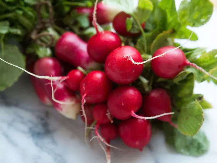 Củ cải đỏ có vị cay, hăng bởi hợp chất hữu cơ tự nhiên glucosinolate