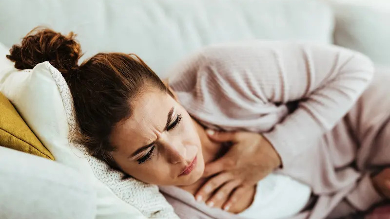 Khó thở và mệt mỏi kéo dài do viêm phế quản là dấu hiệu cảnh báo cơ thể đang bị thiếu oxy