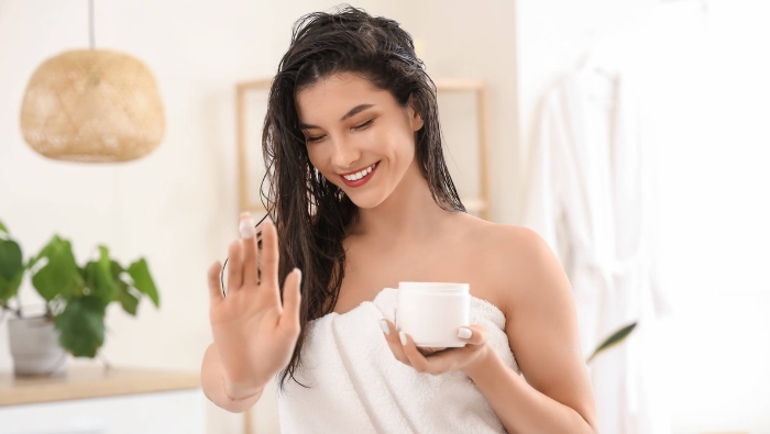 Mùa Thu là lúc nên sử dụng sản phẩm chăm sóc tóc như mặt nạ ủ tóc