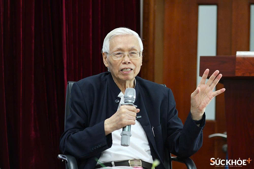 PGS.TS Lê Văn Truyền, Chuyên gia cao cấp Dược học, cũng là tác giả của 2 tập thơ Haikư – những phiến khúc theo phong cách của Nhật Bản - Ảnh: Hiệp Nguyễn/Sức khỏe+