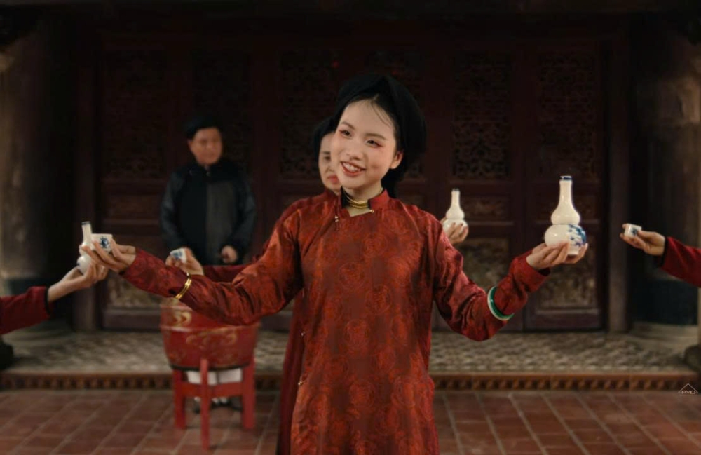 Phương Mỹ Chi đưa nghệ thuật hát xoan vào MV “Thử Lòng Quân Tử”