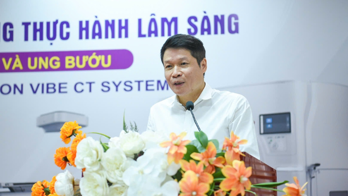 TS. Nguyễn Mạnh Hùng, Chủ tịch Hội đồng Quản trị Công ty Cổ phần Bệnh viện Quốc tế Hoàn Mỹ Bắc Ninh phát biểu tại chương trình