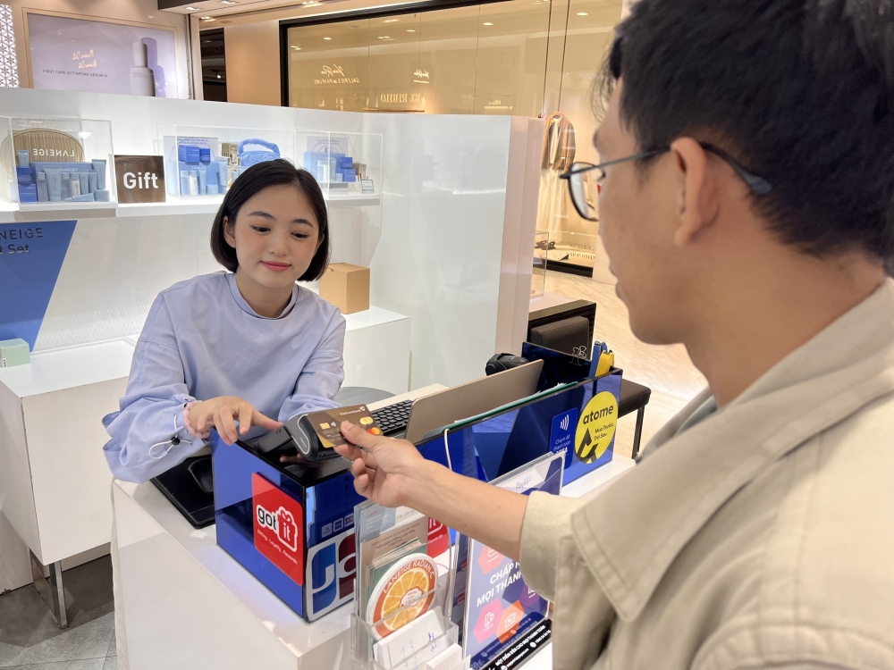 Mỗi giao dịch thanh toán không tiếp xúc thành công, NAPAS và Mastercard đóng góp 2.010 đồng cho hoạt động tầm soát ung thư - Ảnh: Ban tổ chức