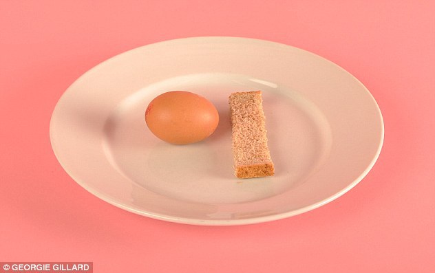 Nếu muốn thưởng thức một bữa ăn nhẹ giàu protein, bạn có thể chọn một quả trứng luộc (57gr) kèm với một lát bánh mỳ nướng