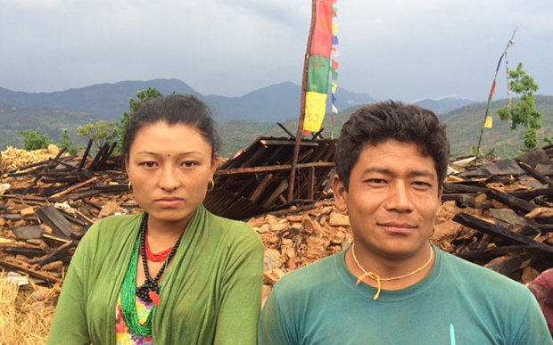 Những phép màu kỳ diệu sau thảm họa động đất ở Nepal - Ảnh 13