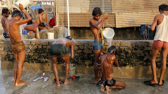 Ấn Độ: Hơn 1.100 người chết do nắng nóng  - Ảnh 15