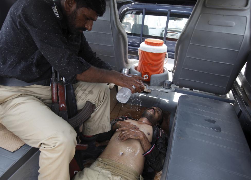 Gần 700 người chết vì nắng nóng kỷ lục tại Pakistan - Ảnh 2