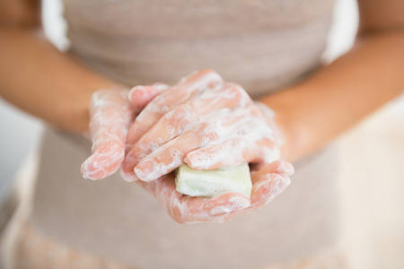 5 tác hại khi dùng dung dịch rửa tay khô - Ảnh 6