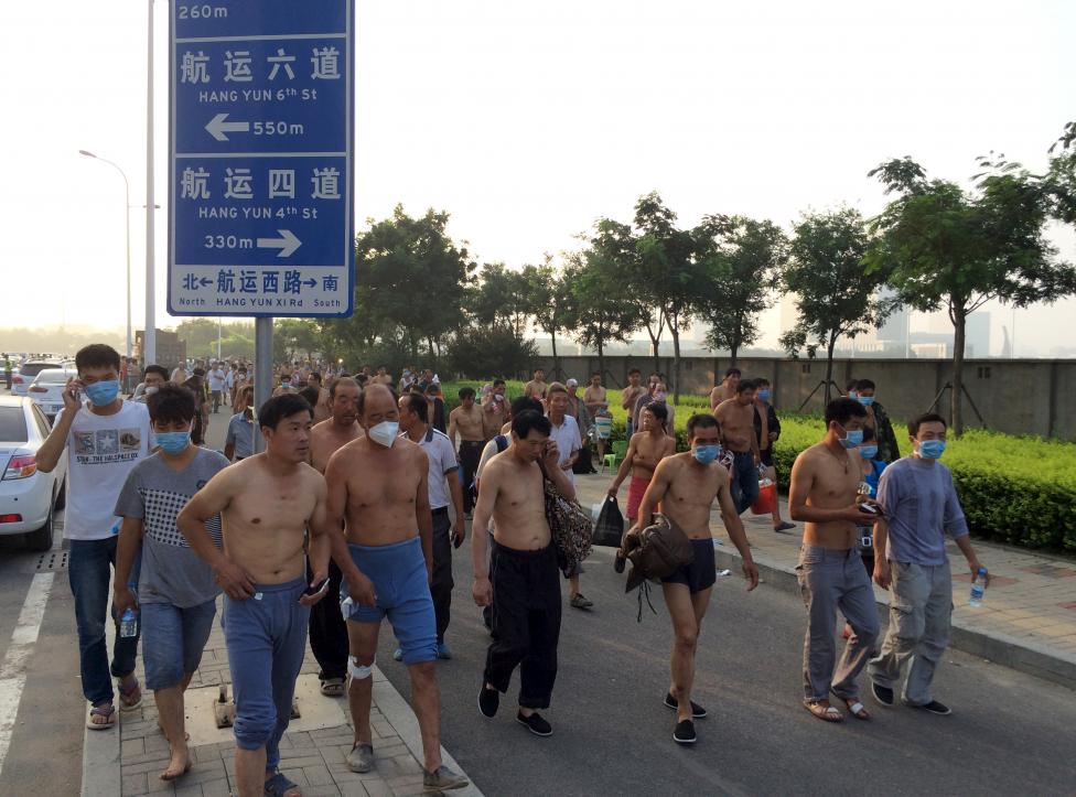 Toàn cảnh vụ nổ kinh hoàng ở Thiên Tân: 112 người chết, 700 người bị thương - Ảnh 11