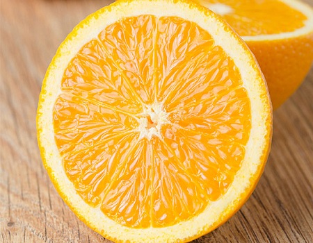 Trái cây họ cam, quýt: Các loại quả họ cam, quýt rất giàu vitamin C và dưỡng chất giúp xương phát triển khỏe mạnh.