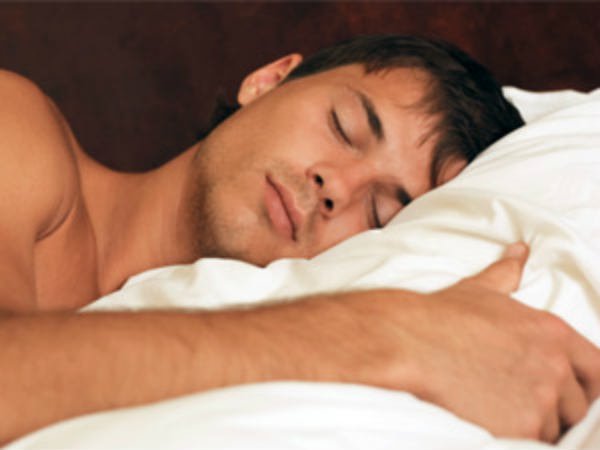 Khi bạn bị thiếu ngủ, bạn sẽ cảm thấy khó chịu và dễ tức giận vào ngày hôm sau. Điều này chứng minh rằng, chất lượng của giấc ngủ sẽ ảnh hưởng trực tiếp đến tâm trạng của bạn.