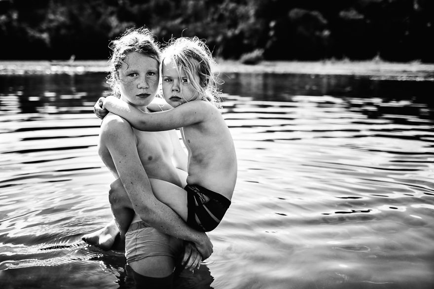 B&W Child: Ấn tượng 20 bức ảnh đen trắng về trẻ em - Ảnh 12